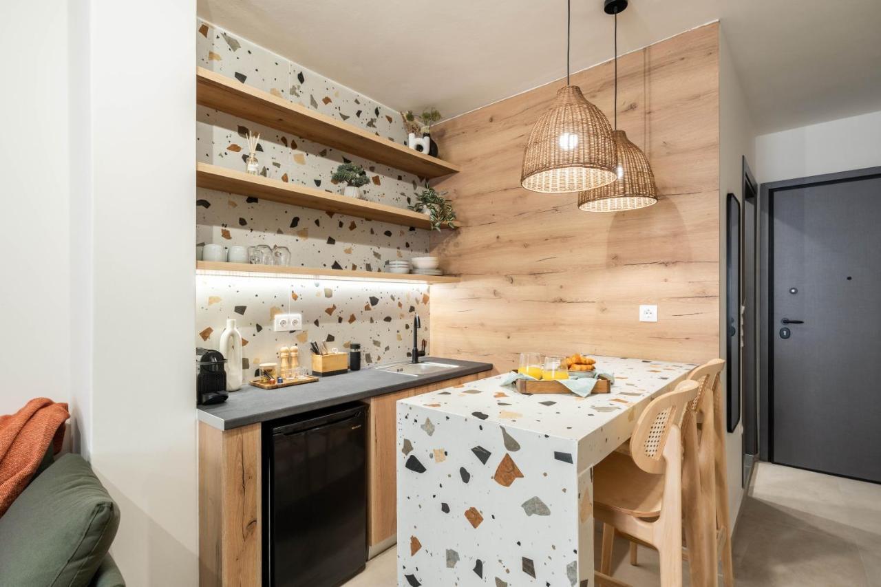 Koyo Athens Aparthotel Екстериор снимка